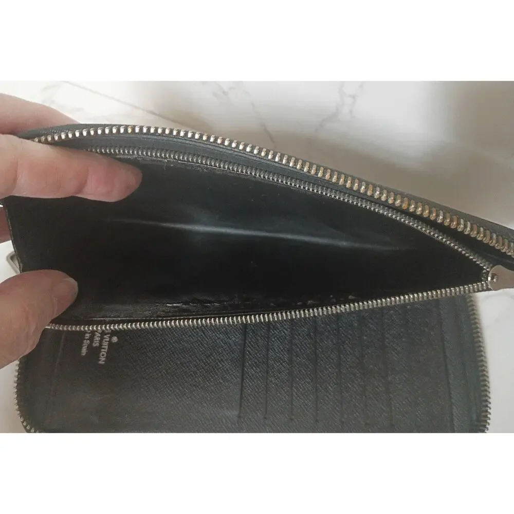 LOUIS VUITTON Damier Graphite Canvas Zip Around Wallet - GUC